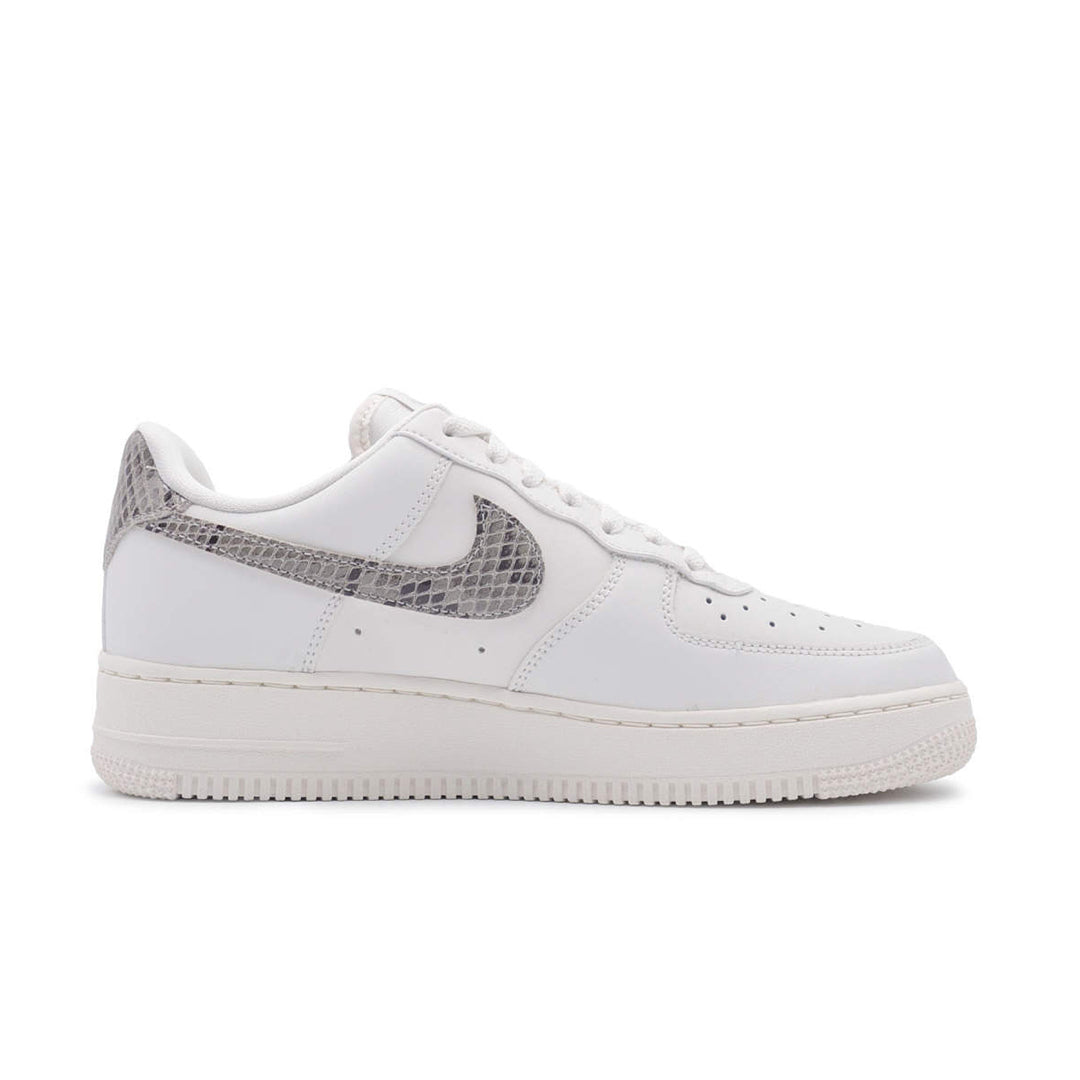 NIKE AIR FORCE 1 '07 - Marka store