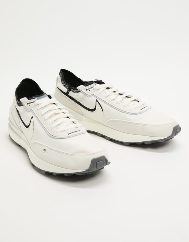 NIKE WAFFLE ONE SE - Marka store
