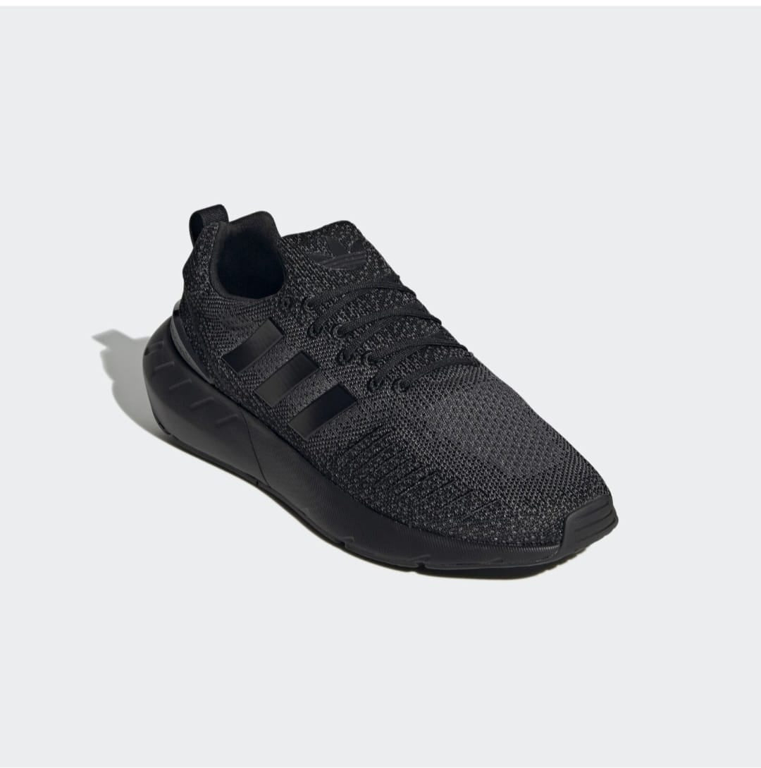 ADIDAS SWIFT RUN 22 - Marka store
